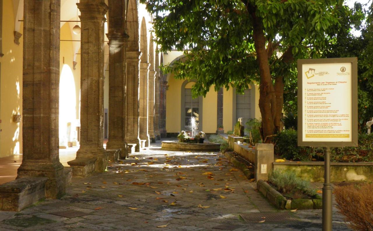 La Stanza Grande Della Luna D'Irene Napoli Bagian luar foto