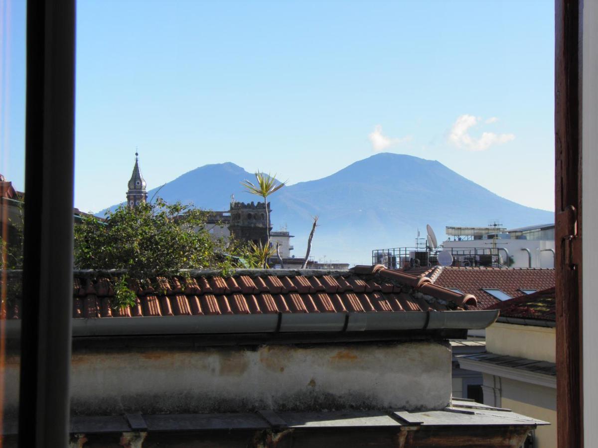 La Stanza Grande Della Luna D'Irene Napoli Bagian luar foto