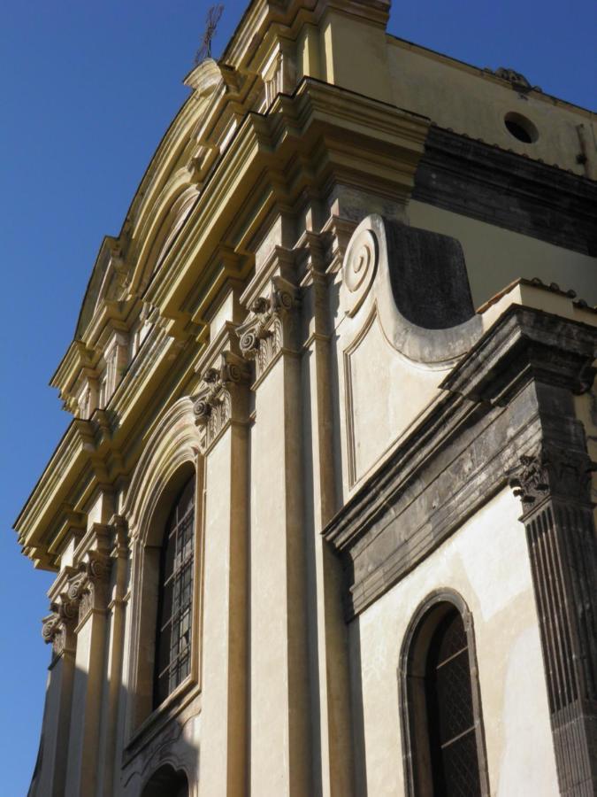 La Stanza Grande Della Luna D'Irene Napoli Bagian luar foto